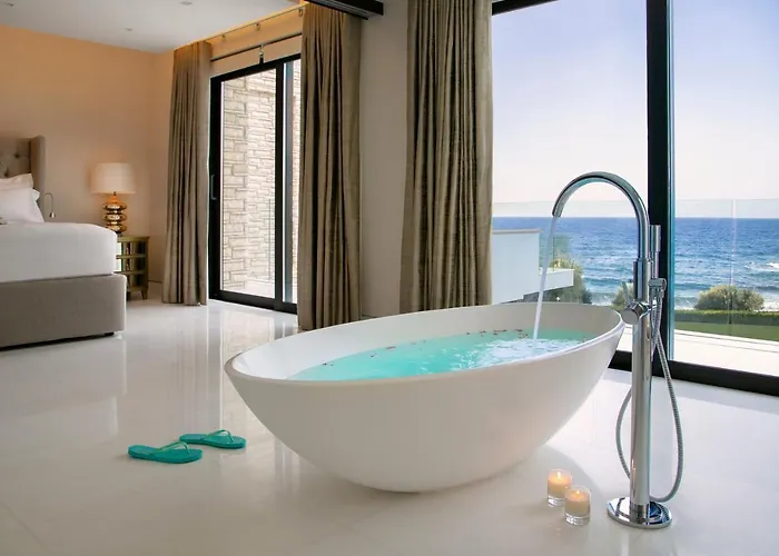 אתר נופש Cap St Georges 5*